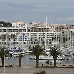 Mira Rio Apartment